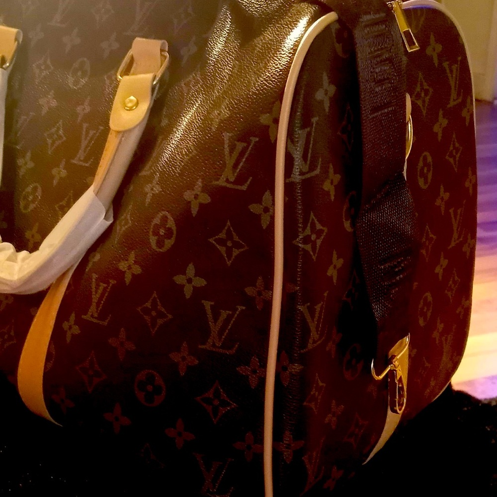 Louis vuitton duffle bags